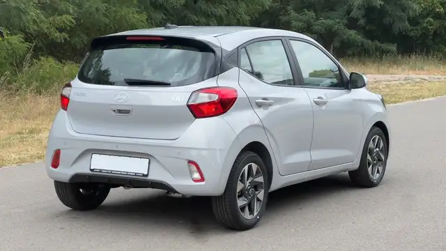Hyundai I10 view 6