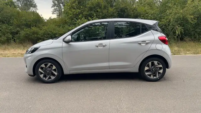 Hyundai I10 view 7