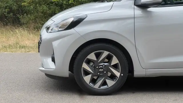 Hyundai I10 view 8