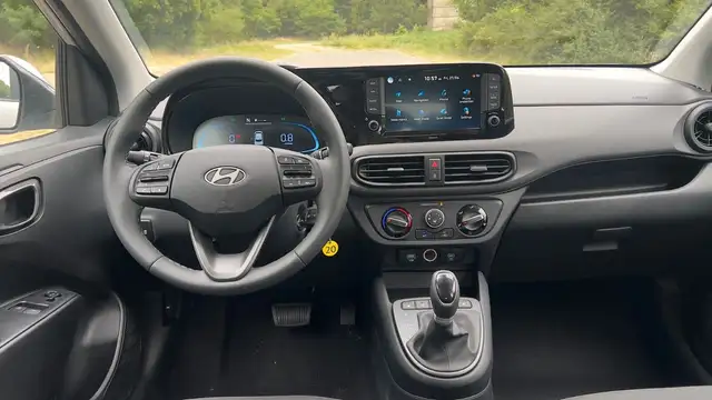 Hyundai I10 view 13