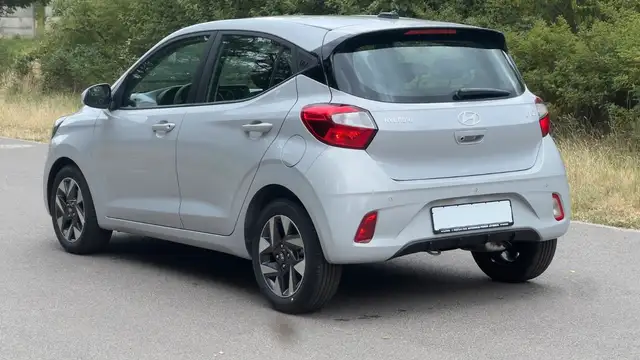 Hyundai I10 view 4