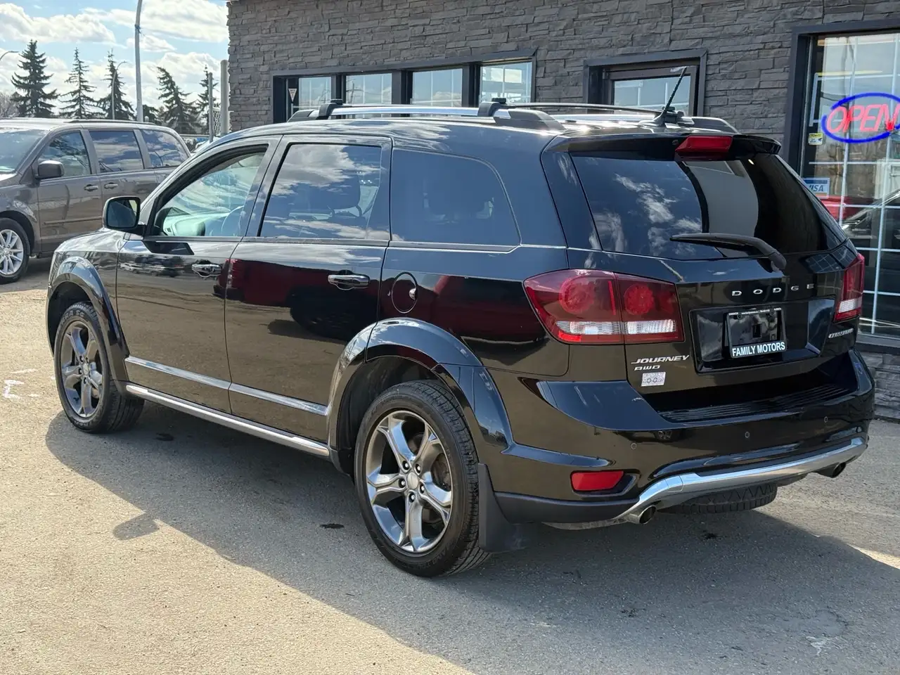 Dodge Journey снимка Dodge Journey