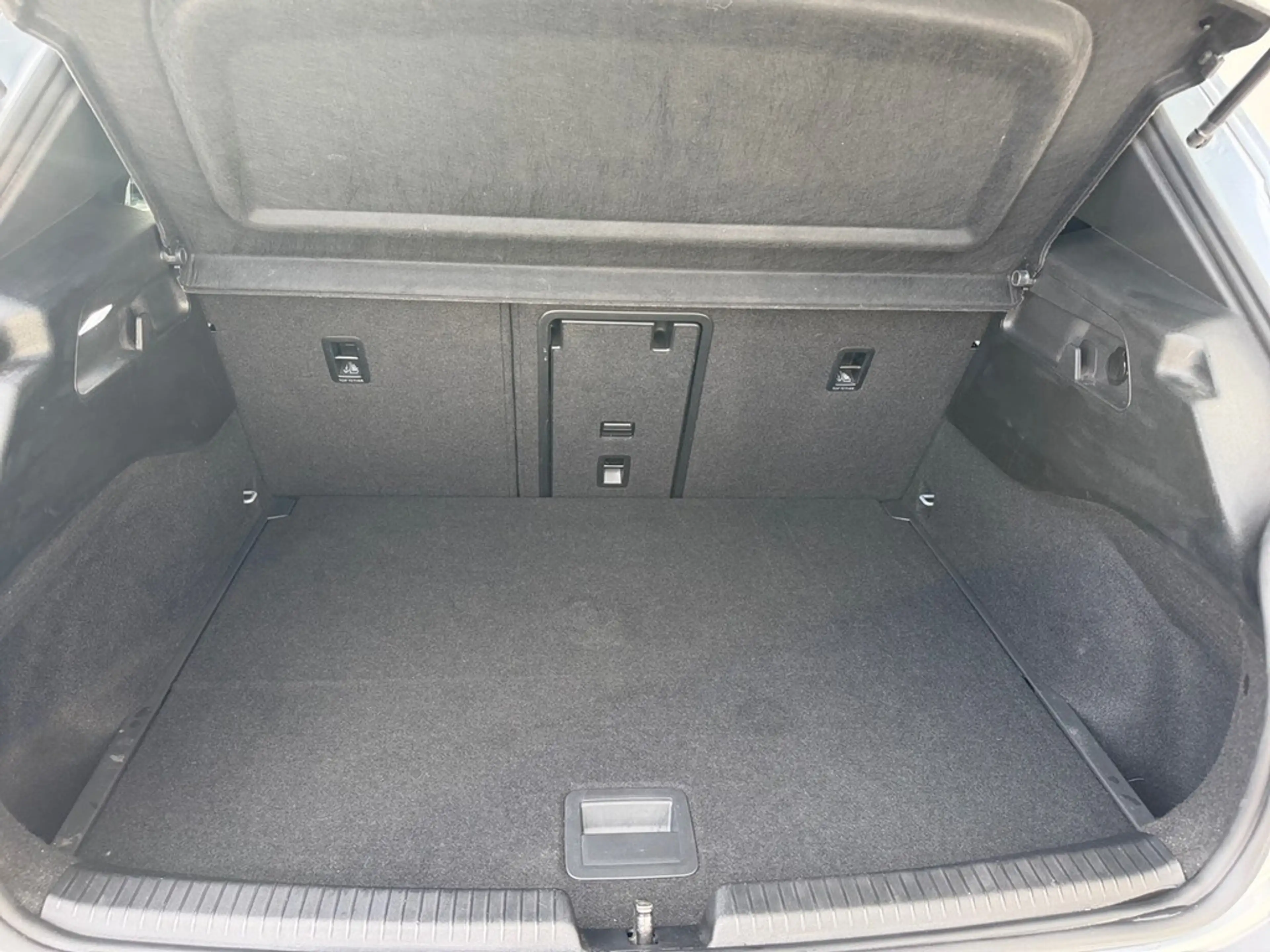CUPRA Born 170 kW — photo 13