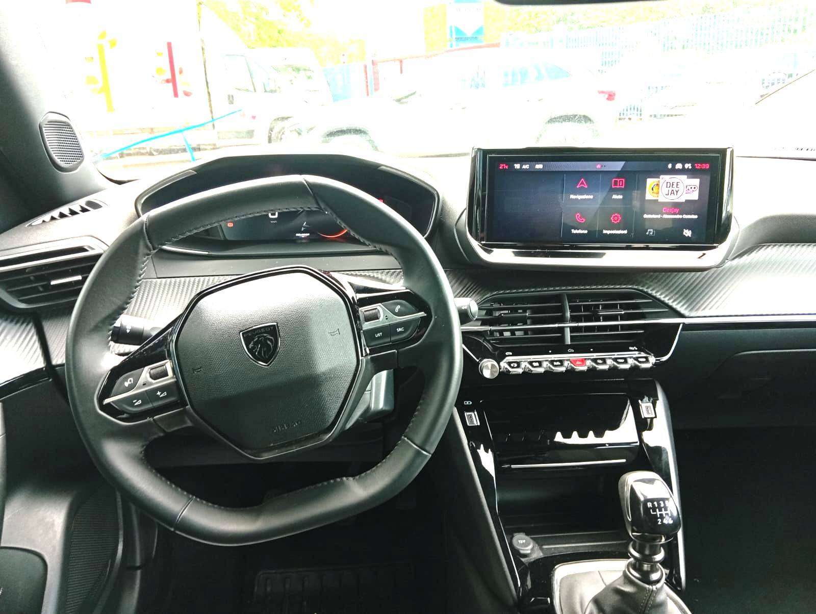 Peugeot 2008 - Immagine 16