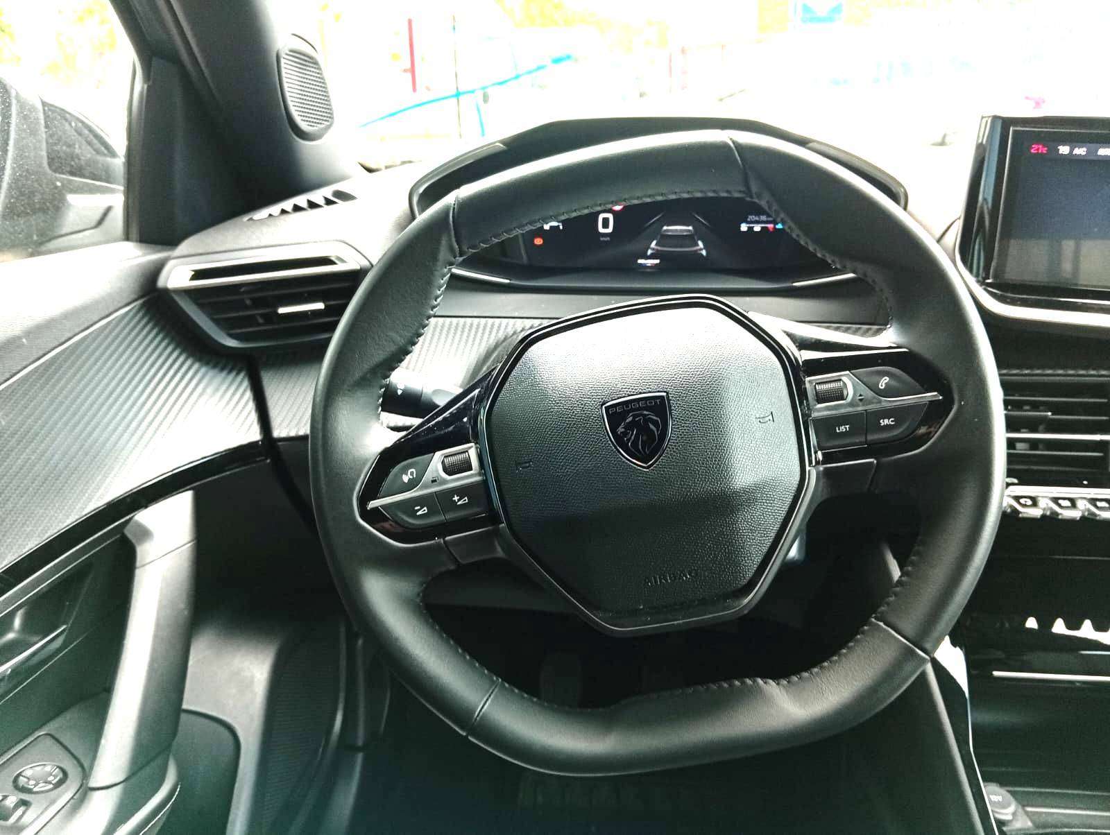 Peugeot 2008 - Immagine 15