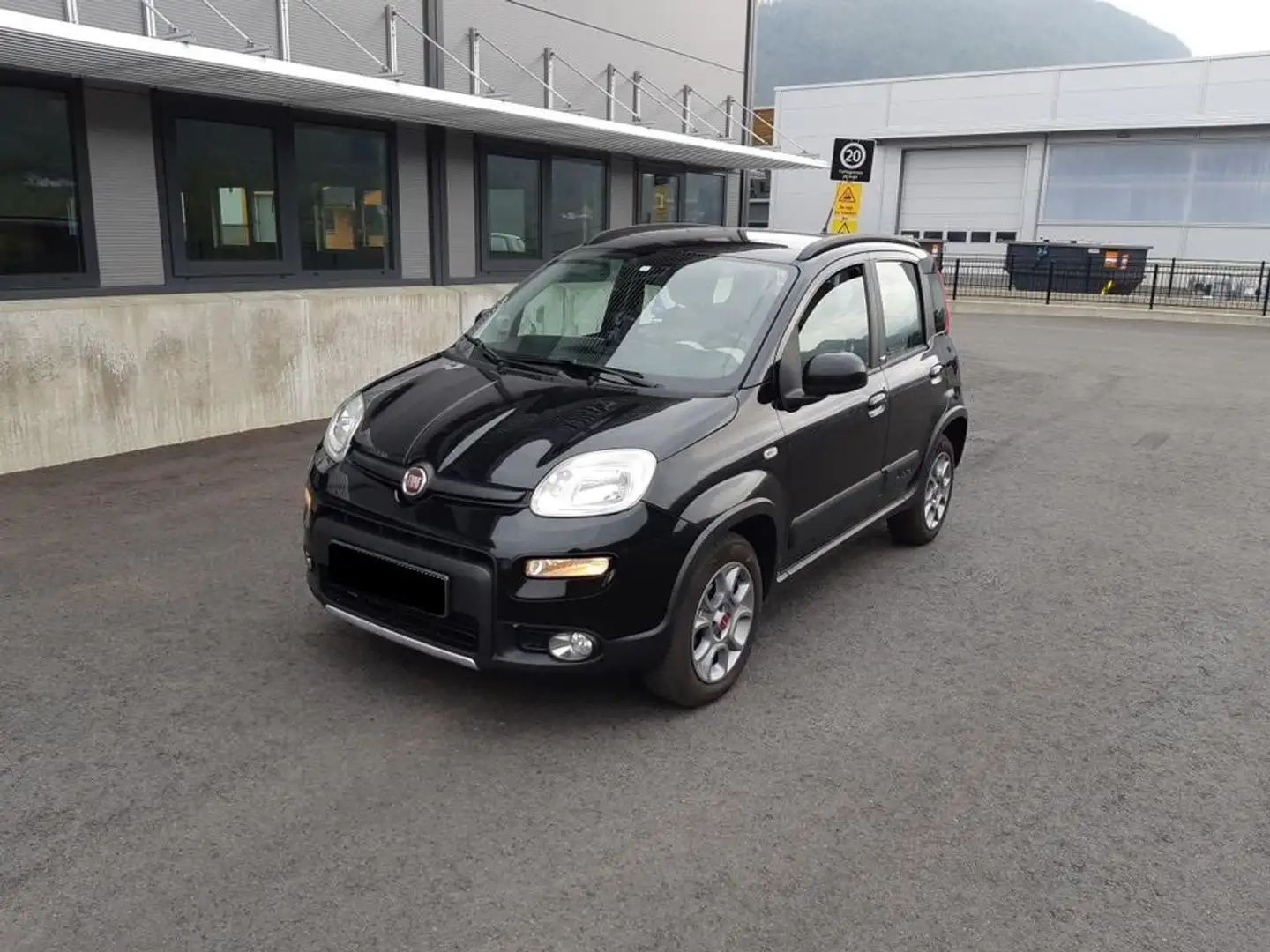 Fiat 133 Panda 1.3 mjt 16v Adventure 4x4 Schwarz - 2