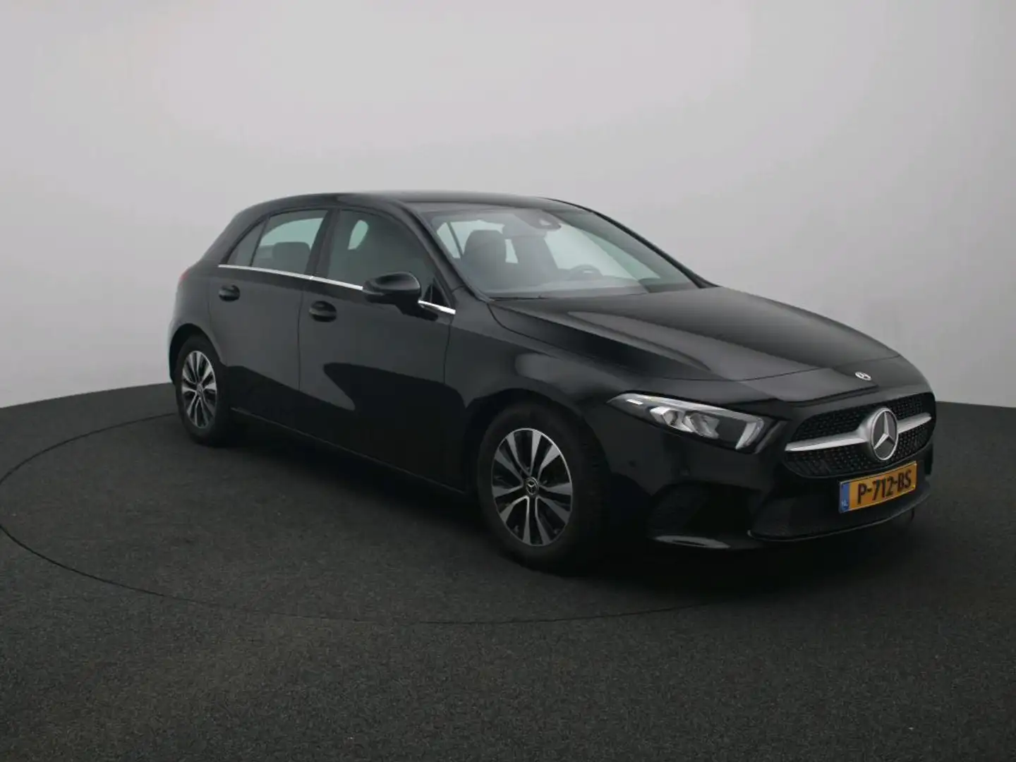 Mercedes-Benz A 180 | Led koplampen | Volledig digitaal display | Acht Zwart - 2