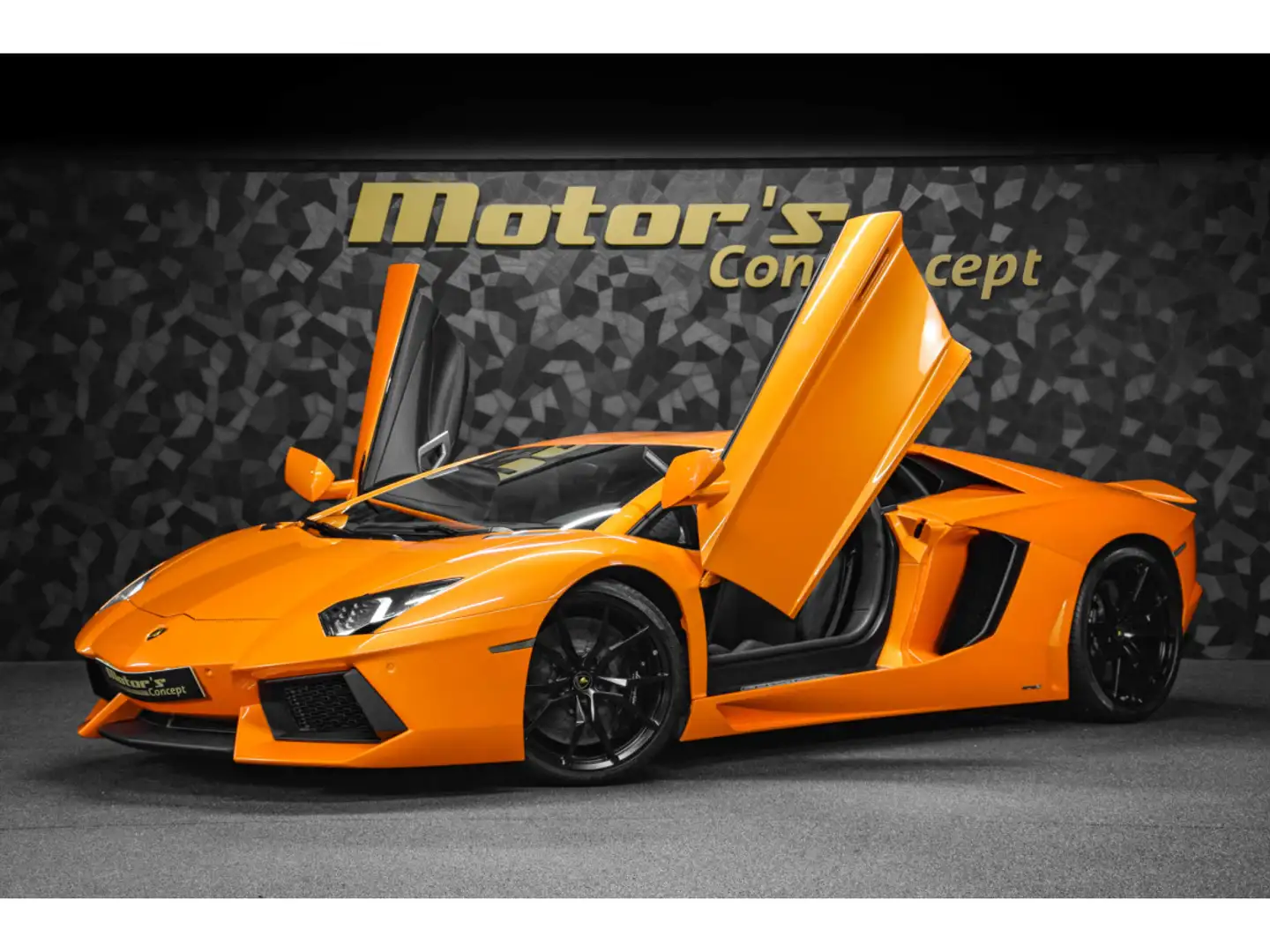 Lamborghini Aventador LP 700-4 - ARANCIO ATLAS Orange - 1