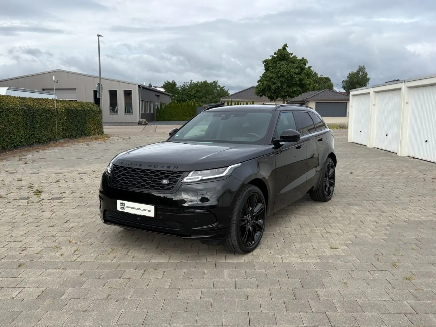 Land Rover Range Rover Velar 3.0 / Unfallfrei/ DE / 2.HD Zwart - 1