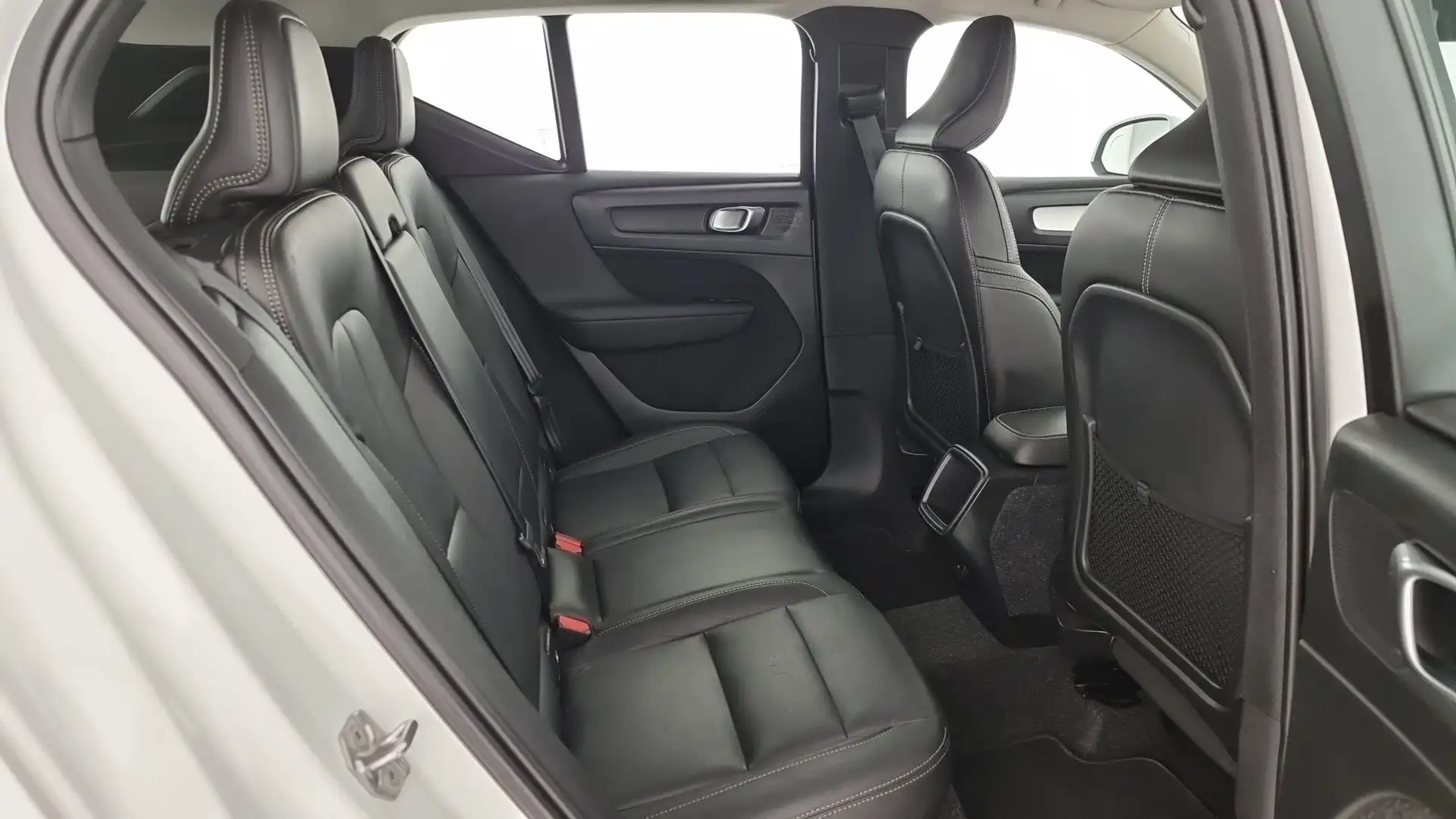 Volvo XC40 D3 Geartronic Business Plus N1 Autocarro Bianco - 2