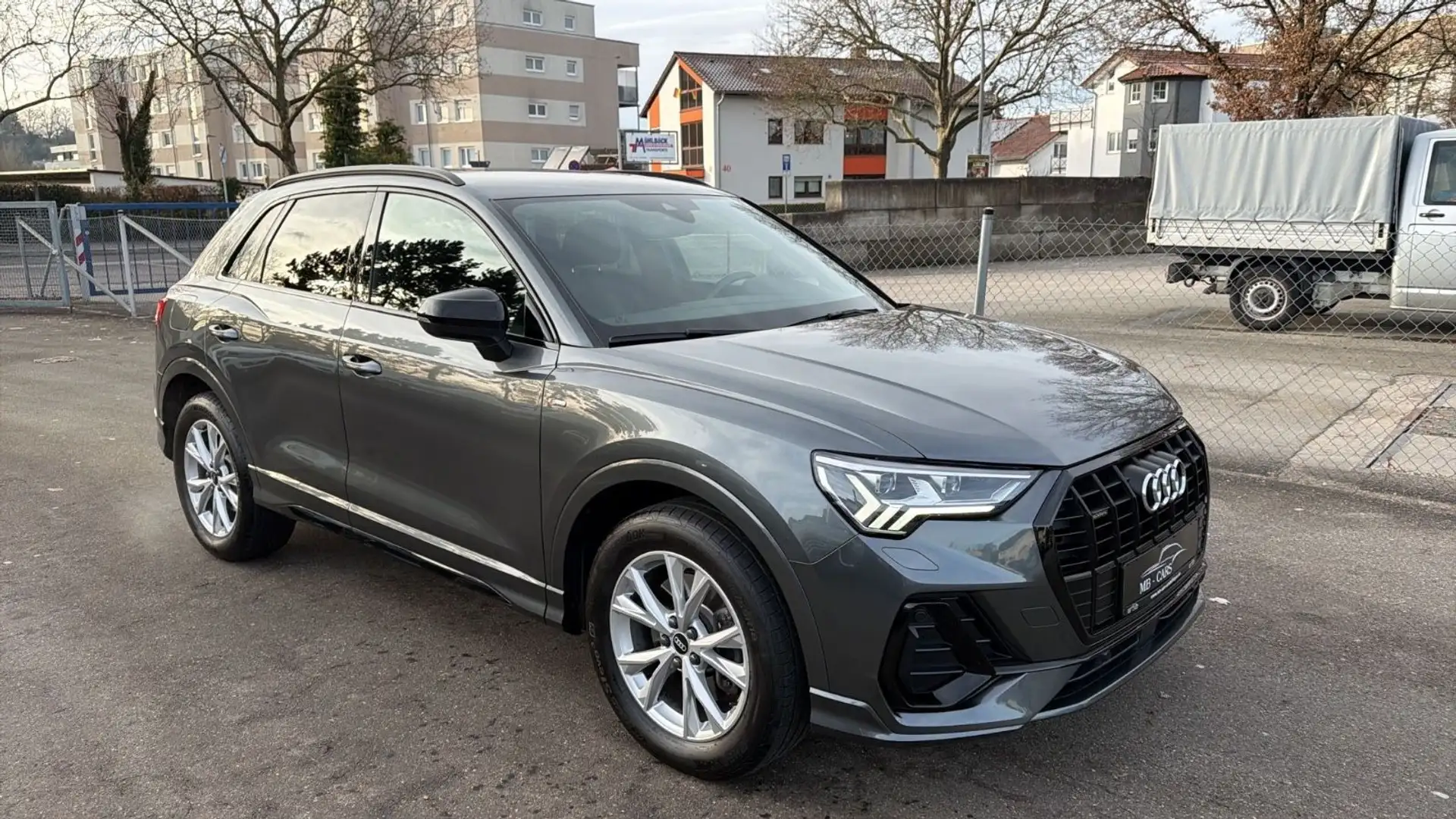 Audi Q3 45TFSI quattro S line*MATRIX-LED*VIRTUAL*NAVI Gris - 1