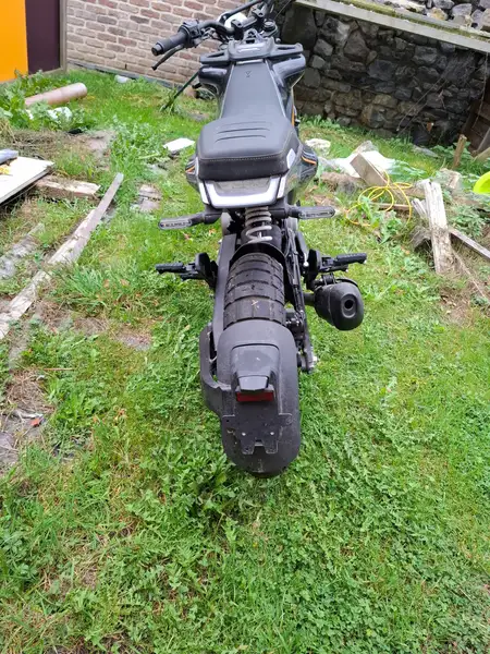 Husqvarna Svartpilen - foto 3