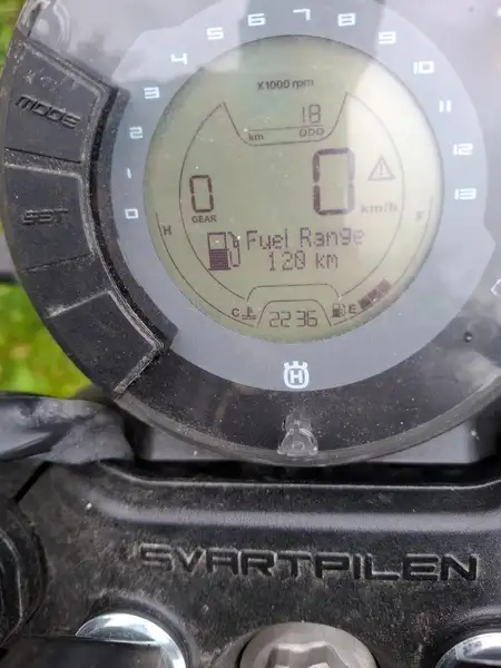 Husqvarna Svartpilen - foto 5