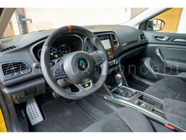 Renault Megane view 5