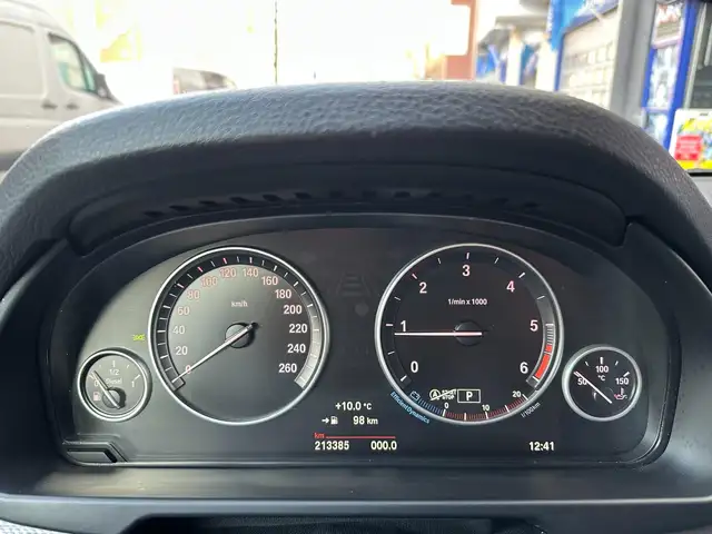 BMW X5 view 14