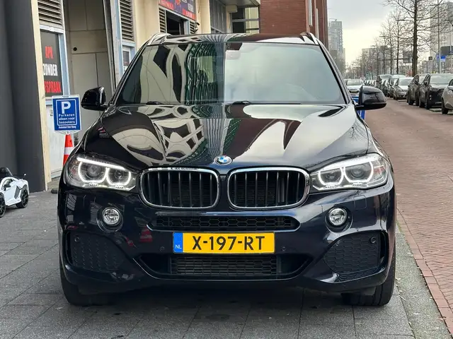 BMW X5 view 7