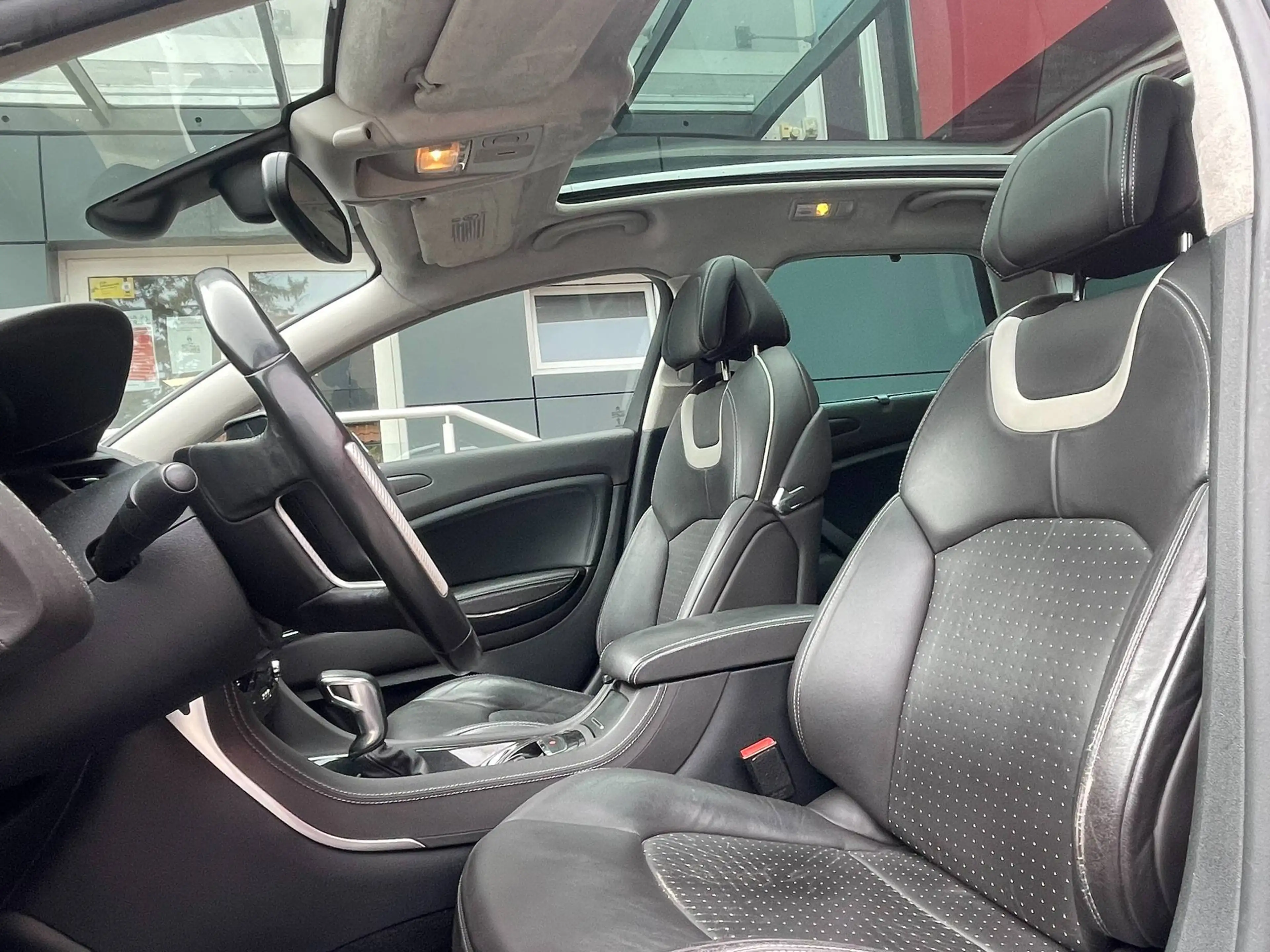 Citroen C5 HDi 204 TR Exclusive — photo 9