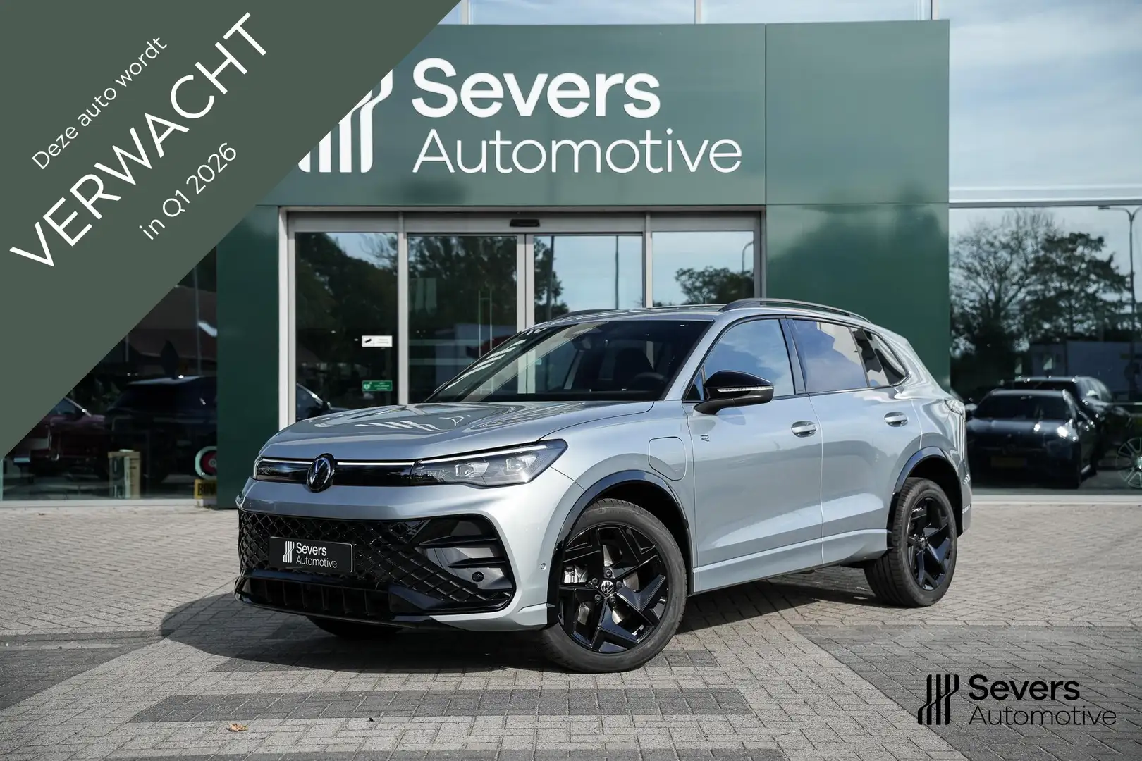 Volkswagen Tiguan 1.5 eHybrid R-Line Business | Panoramadak | Trekha Zilver - 1