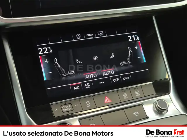Audi A6 view 14