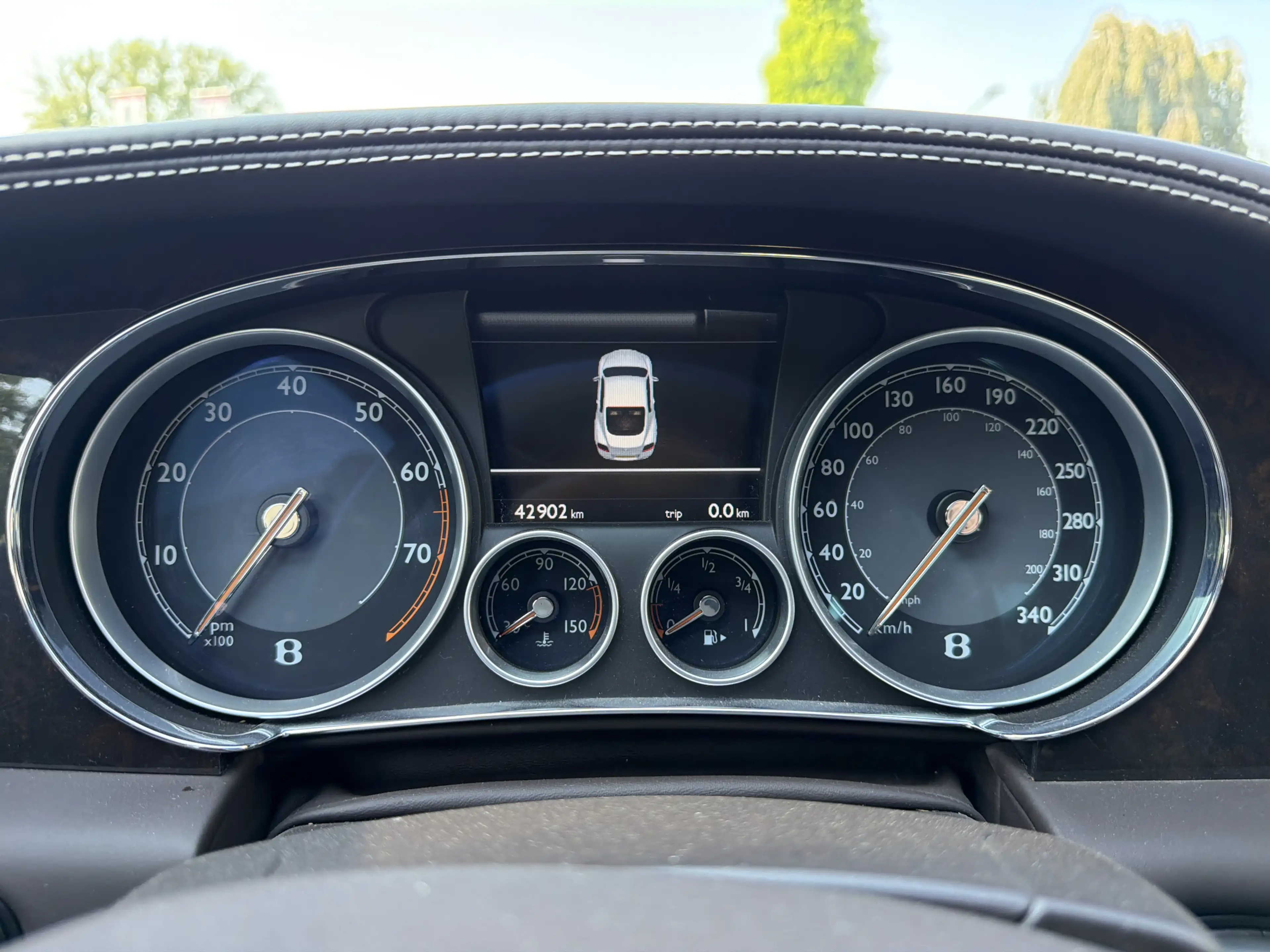 Bentley Continental GT 6.0l W12 Mulliner — photo 10
