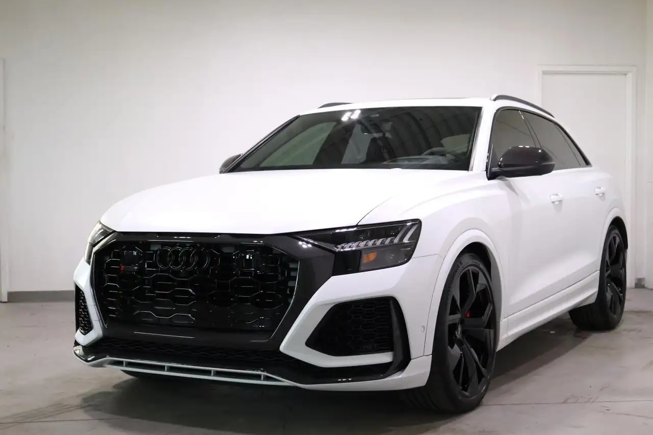 Audi RS Q8 снимка Audi RS Q8
