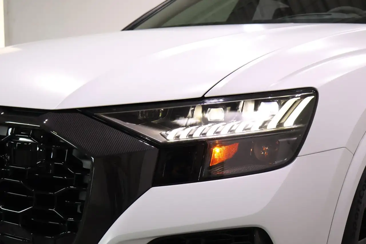 Audi RS Q8 снимка Audi RS Q8