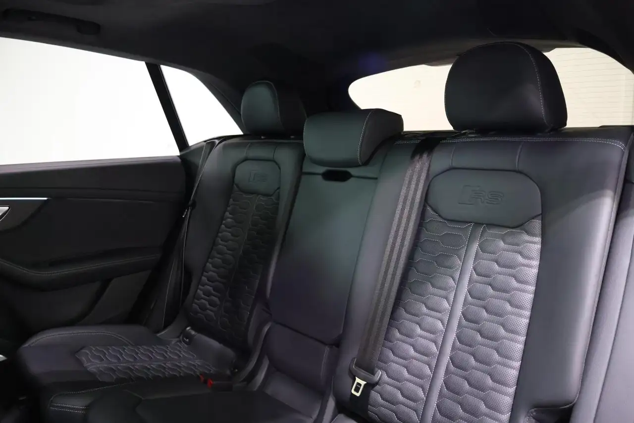 Audi RS Q8 снимка Audi RS Q8