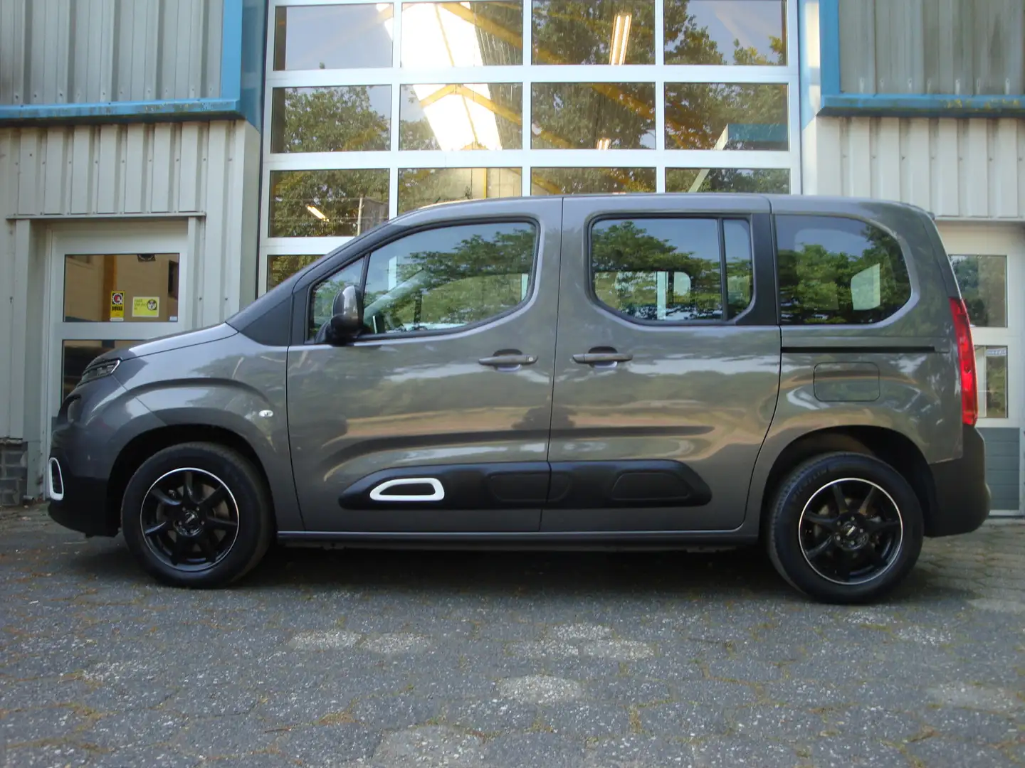 Citroen Berlingo 1.2 PureTech Shine Gris - 2