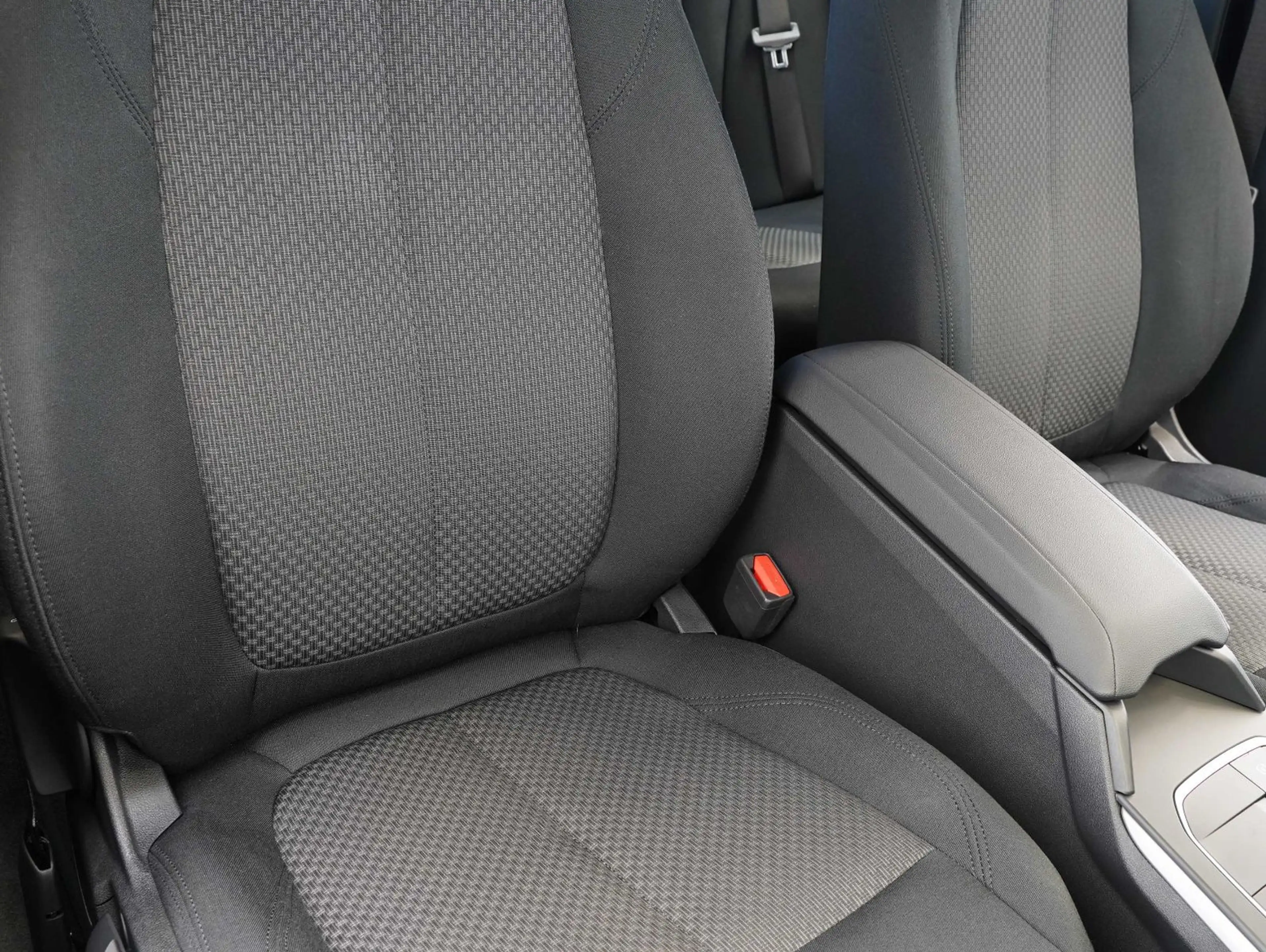 BMW 120 d Advantage LED/NAVI/DRIVING-ASSISTANT — photo 10
