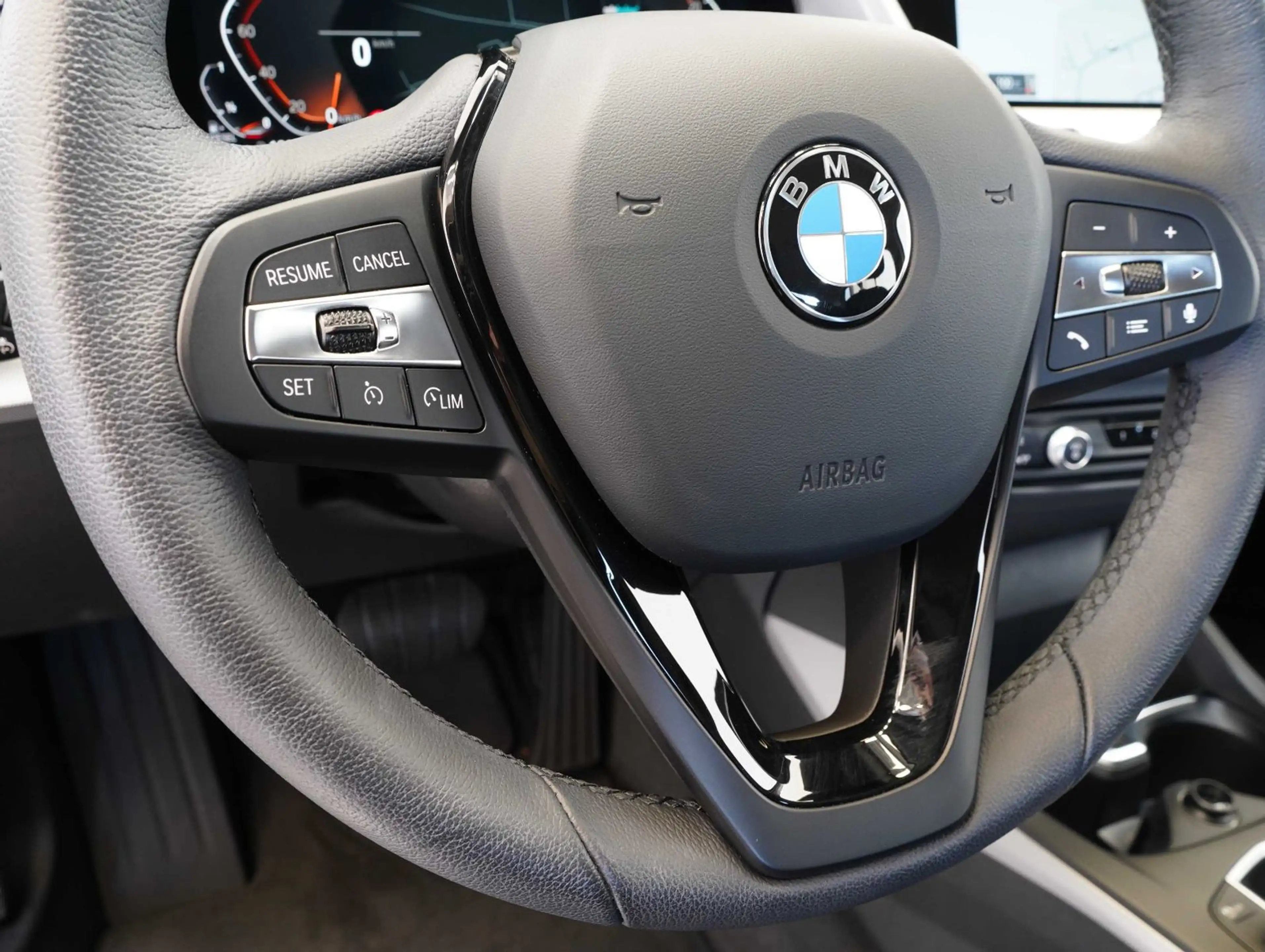 BMW 120 d Advantage LED/NAVI/DRIVING-ASSISTANT — photo 7
