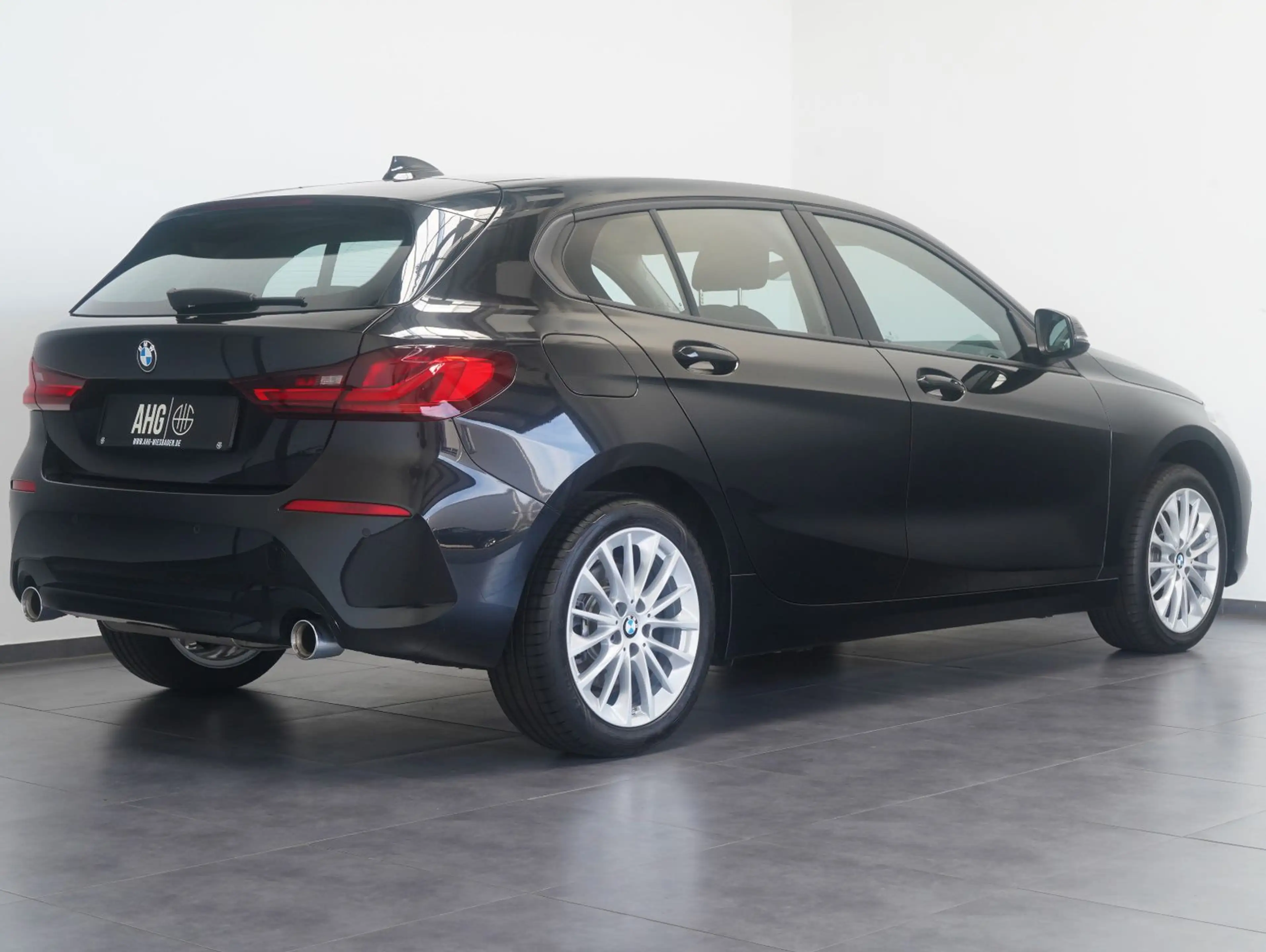 BMW 120 d Advantage LED/NAVI/DRIVING-ASSISTANT — photo 3