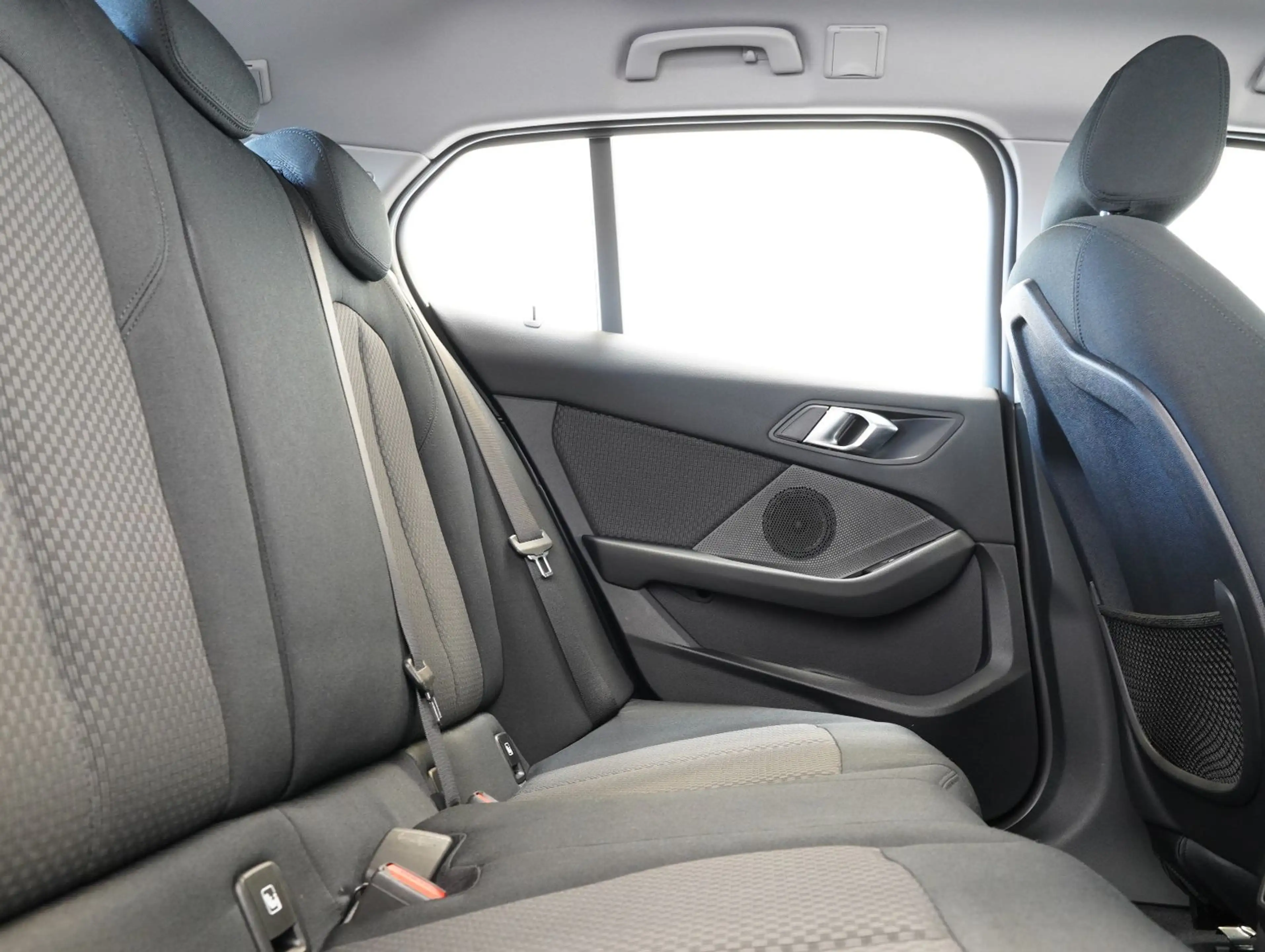 BMW 120 d Advantage LED/NAVI/DRIVING-ASSISTANT — photo 14