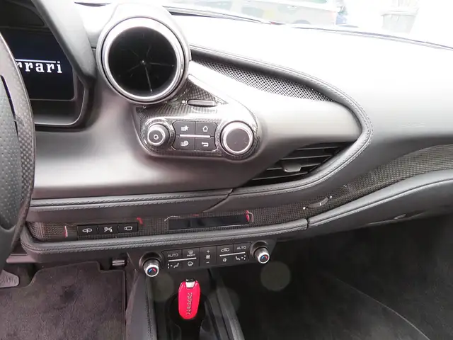 Ferrari F8 Tributo TRICOLORE EDITION CARBON LED RACINGSITZE LIFTSY... Ansicht 14