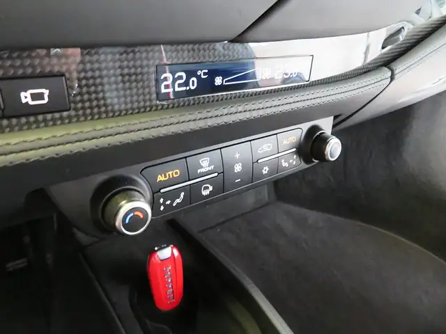 Ferrari F8 Tributo TRICOLORE EDITION CARBON LED RACINGSITZE LIFTSY... Ansicht 15