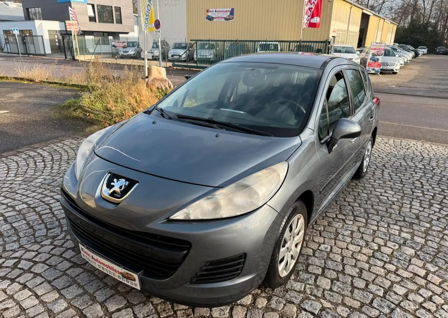 Peugeot 207 1.6 HDi 16V 90 cv-2009 Grau - 1