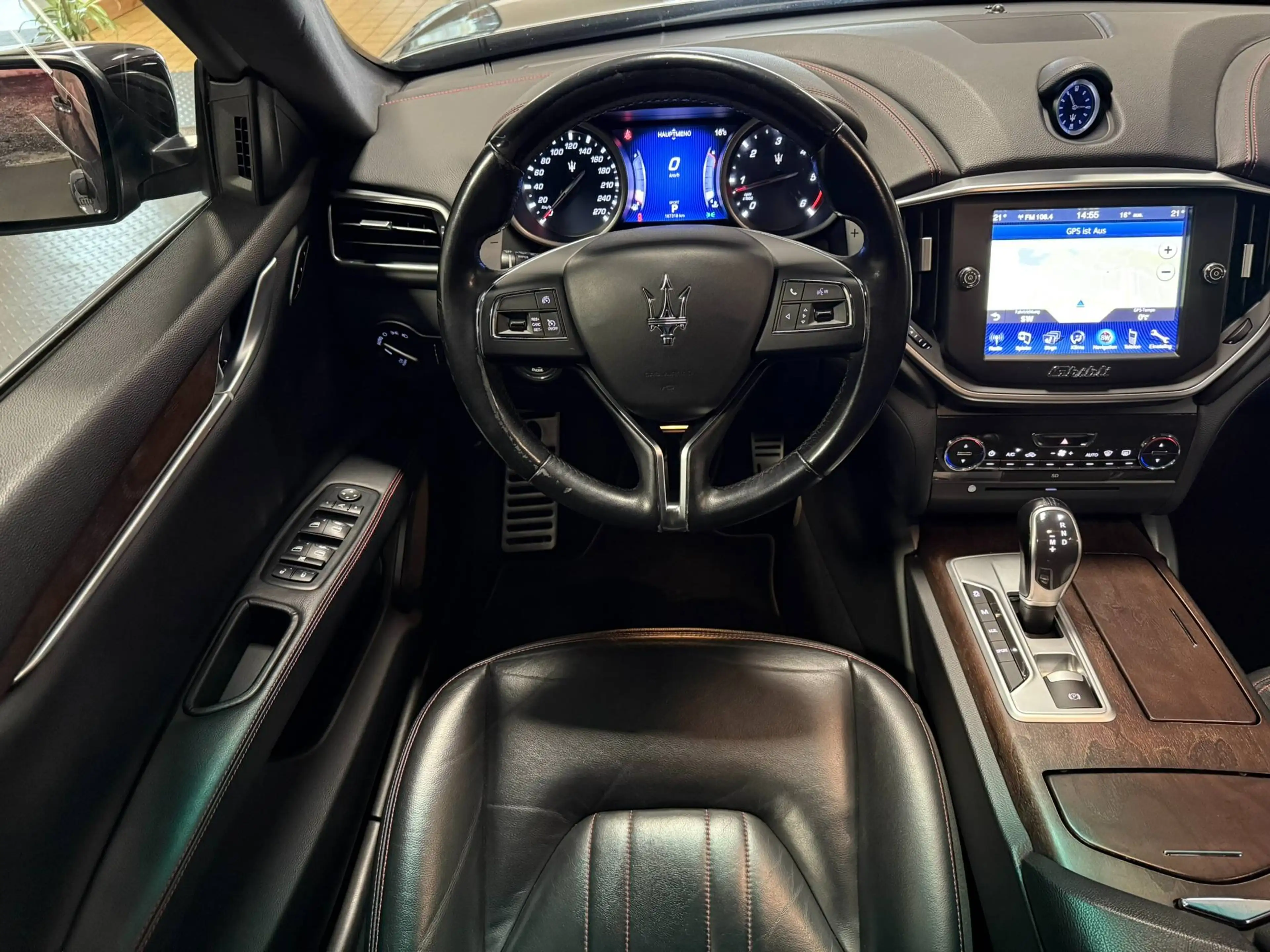Maserati Ghibli Ghibli 3.0 V6 Bi-Xenon Vollleder DAB Keyless — photo 15