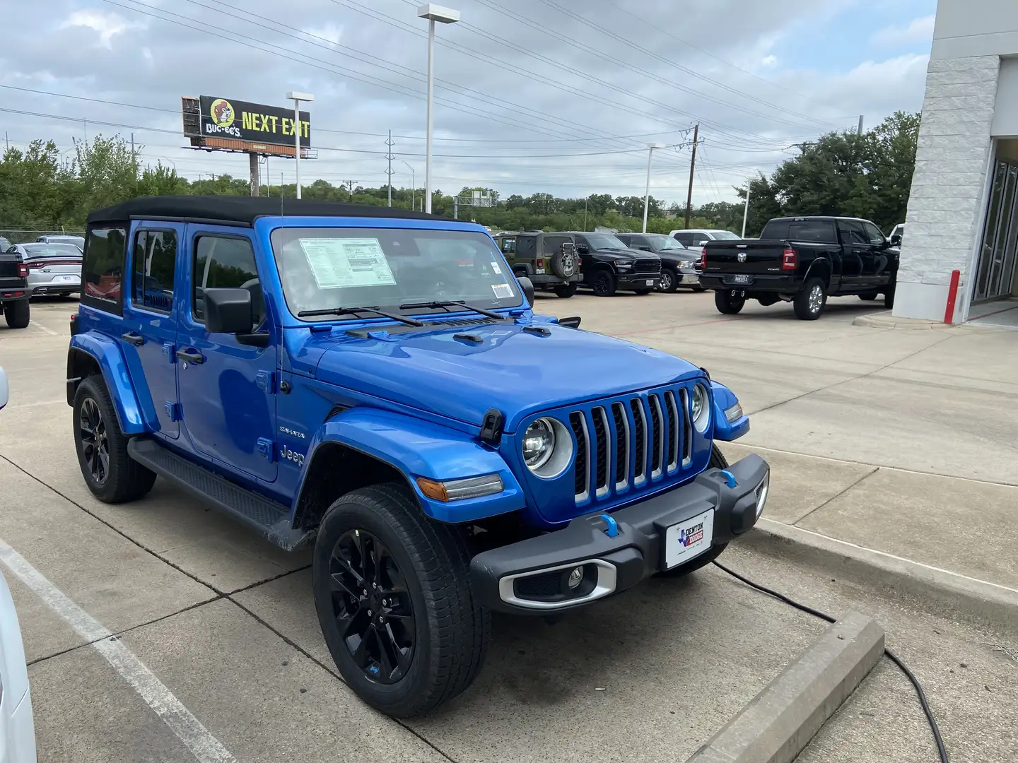 Jeep Wrangler Unlimited 2.0 PHEV Softtop AWD Automatik Sahara - 1