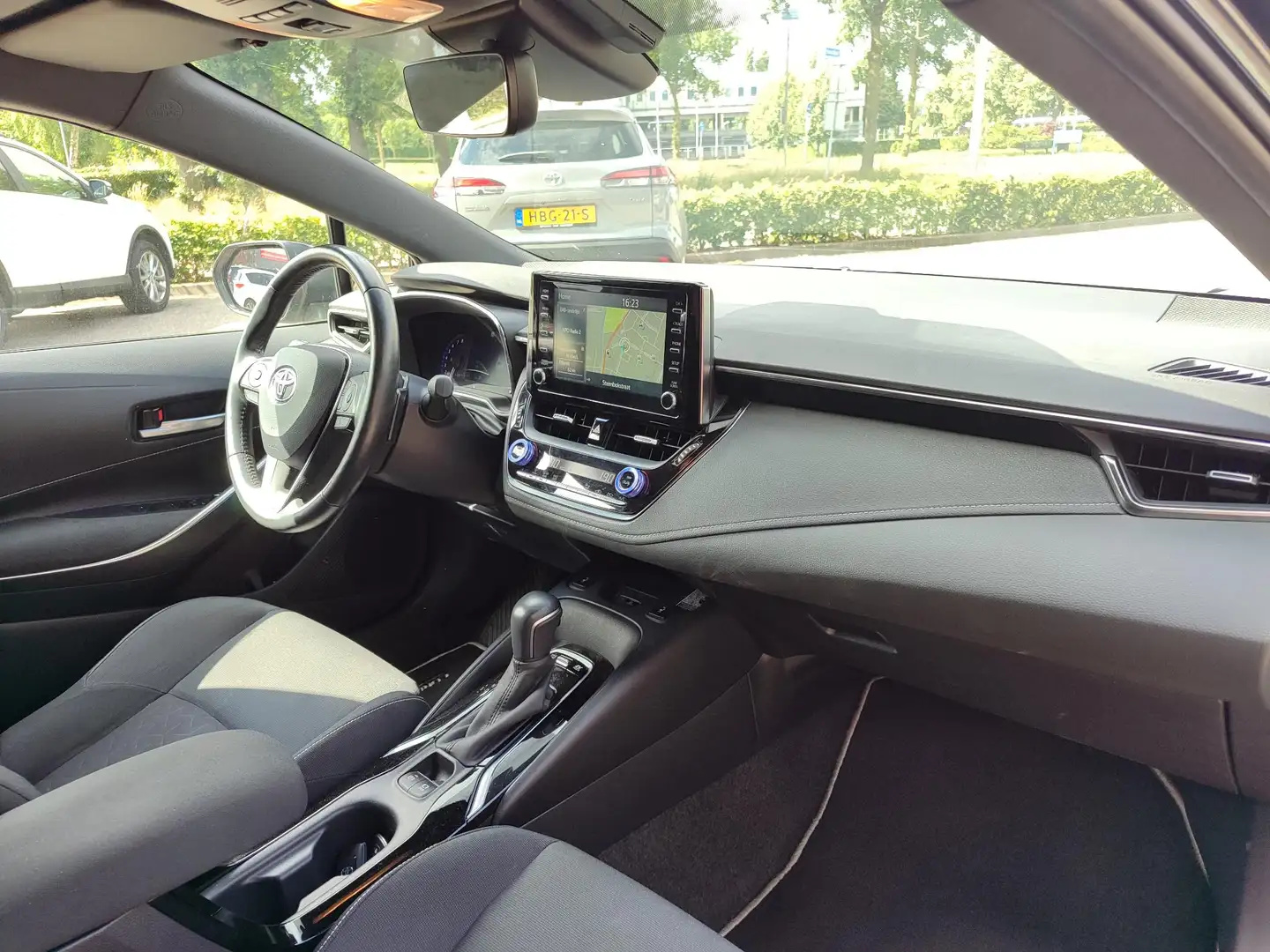 Toyota Corolla 2.0 Hybrid STYLE STOEL/STUURVERW PARK-SENSOREN BLI Negro - 2