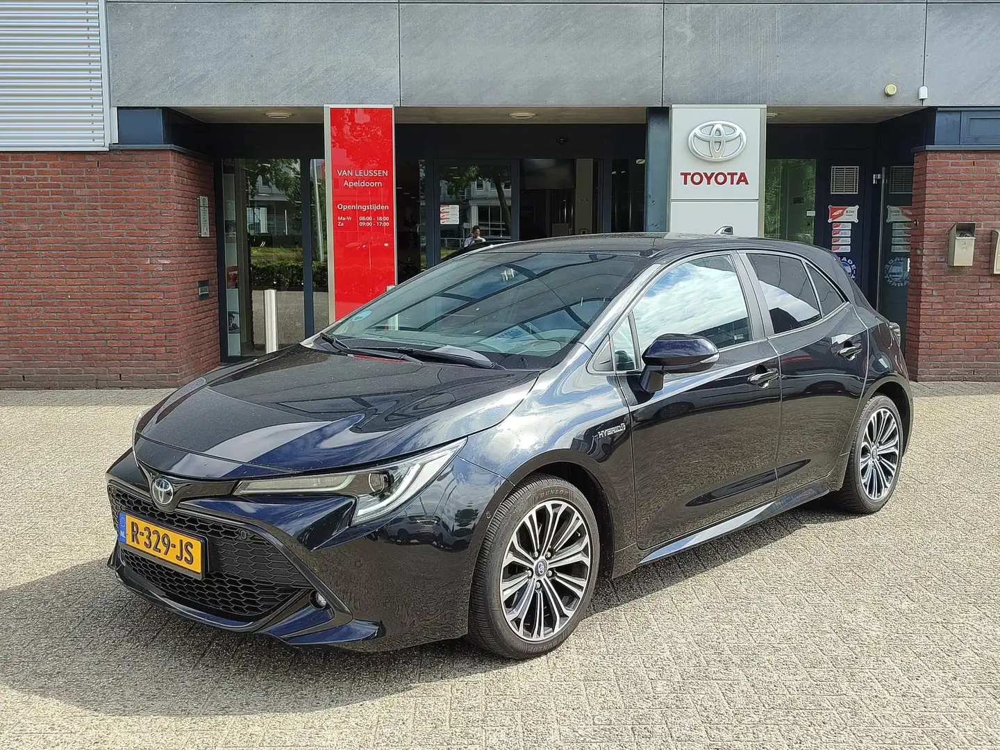 Toyota Corolla 2.0 Hybrid STYLE STOEL/STUURVERW PARK-SENSOREN BLI Negro - 1