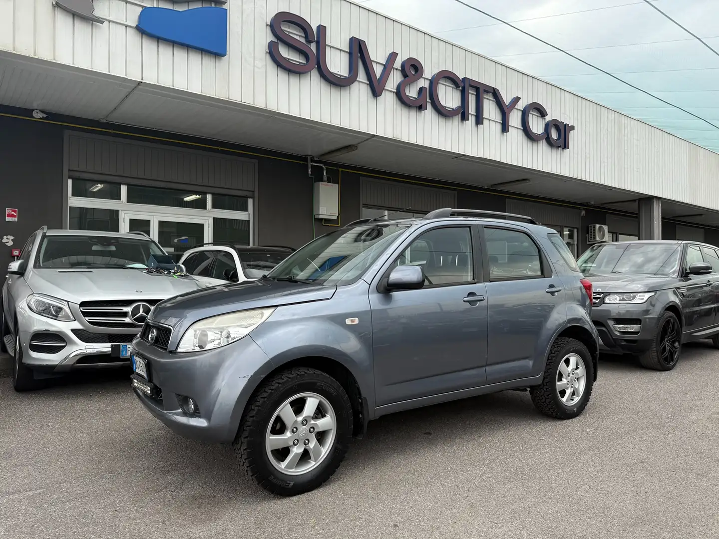 Daihatsu Terios Terios 1.5 SXA AUTOMATICO auto Grigio - 1