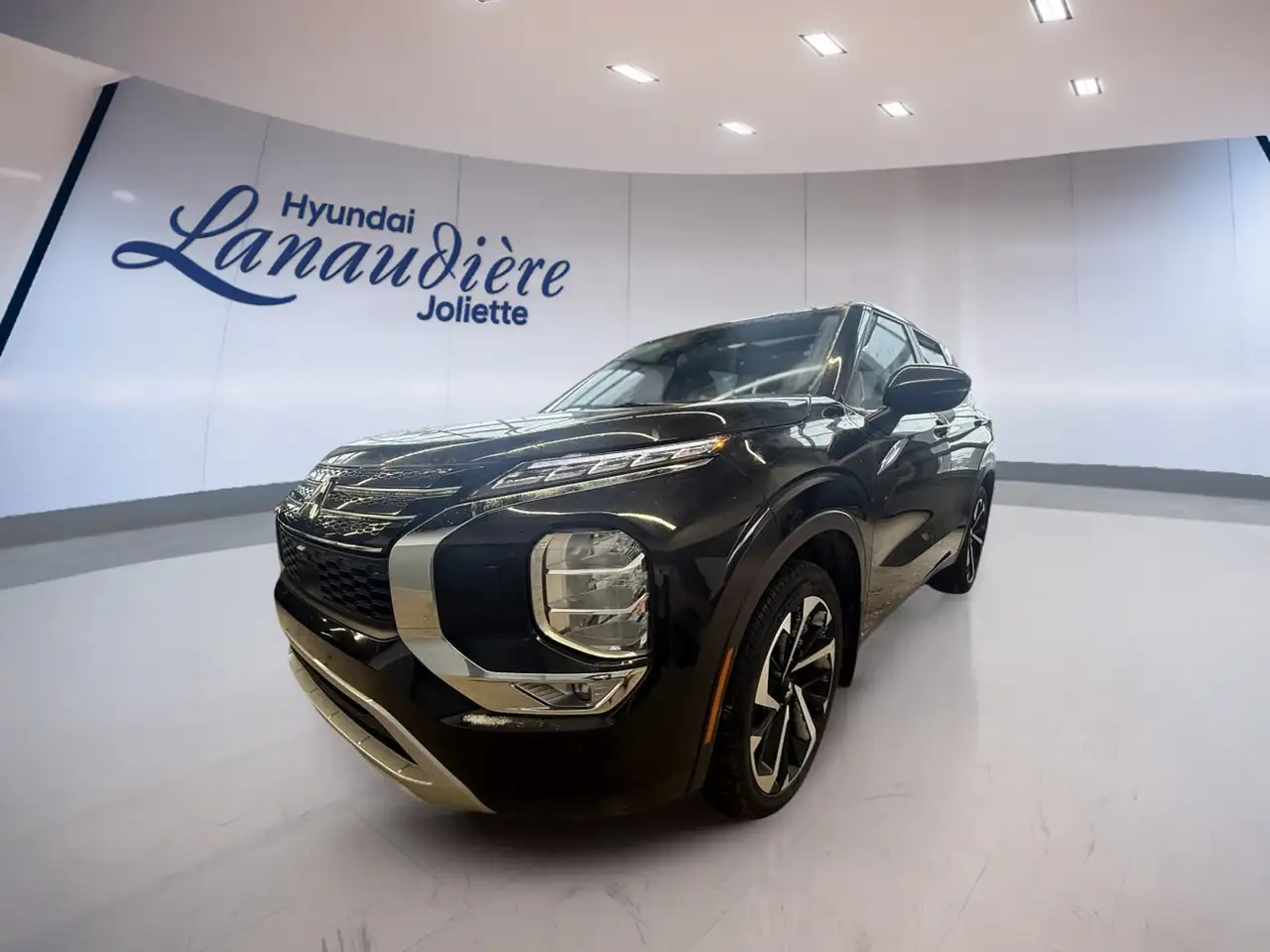 2023 Mitsubishi Outlander