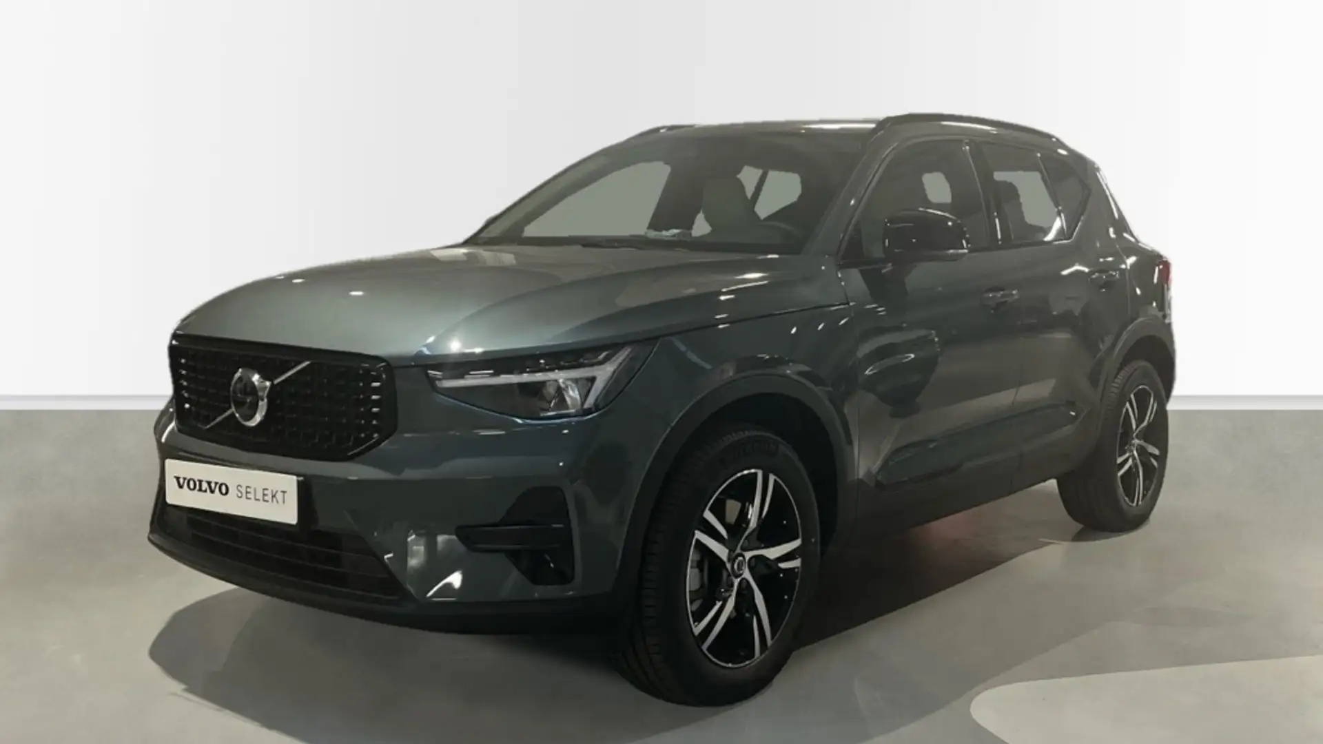 Volvo XC40 B3 Plus Bright Aut. Grigio - 1