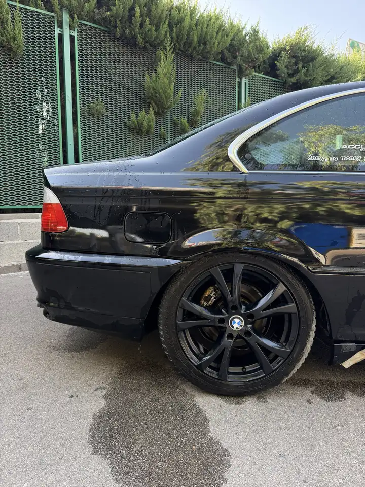 BMW 320i Coupé, foto 8