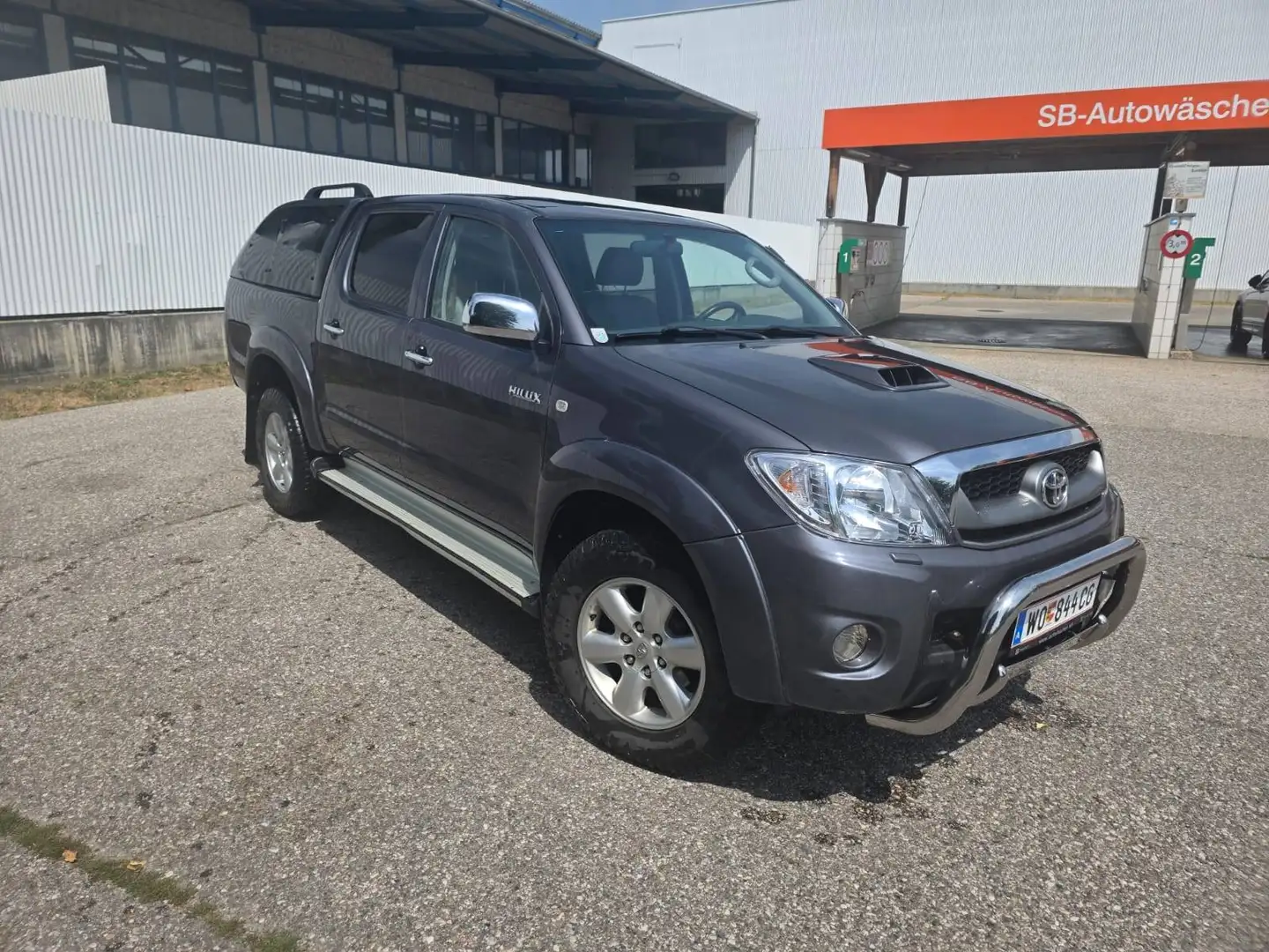 Toyota Hilux Hilux DK City 4WD 3,0 D-4D 170 Aut. City Grau - 1