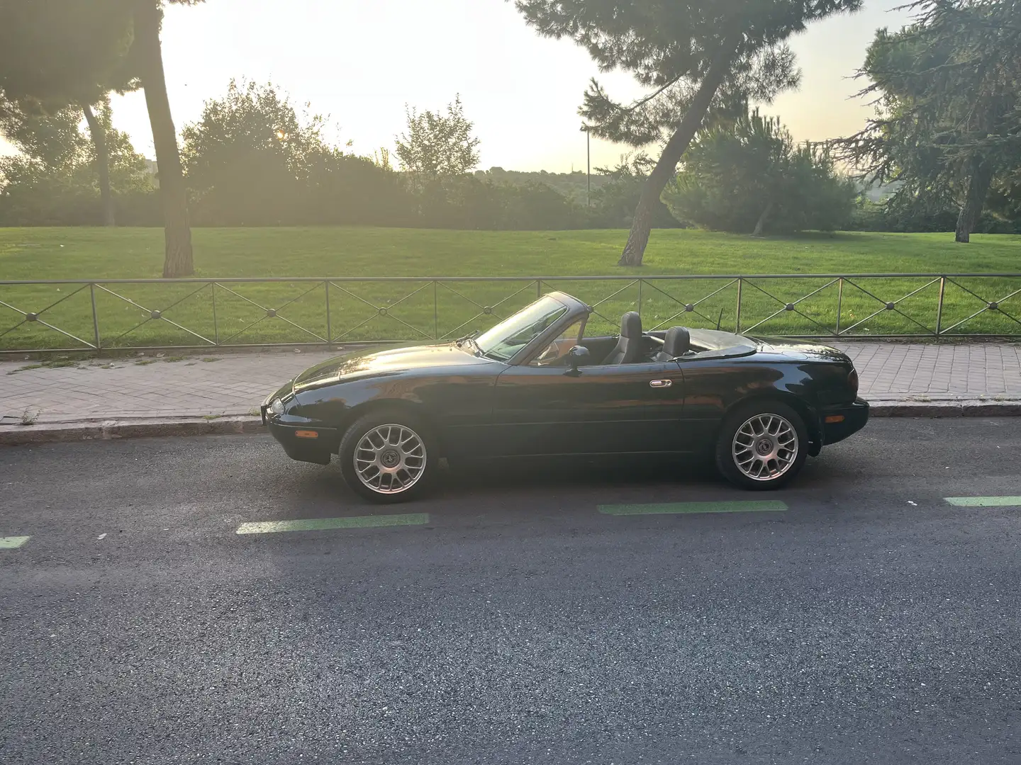 Mazda MX-5 1.8i 16v HT Negro - 2