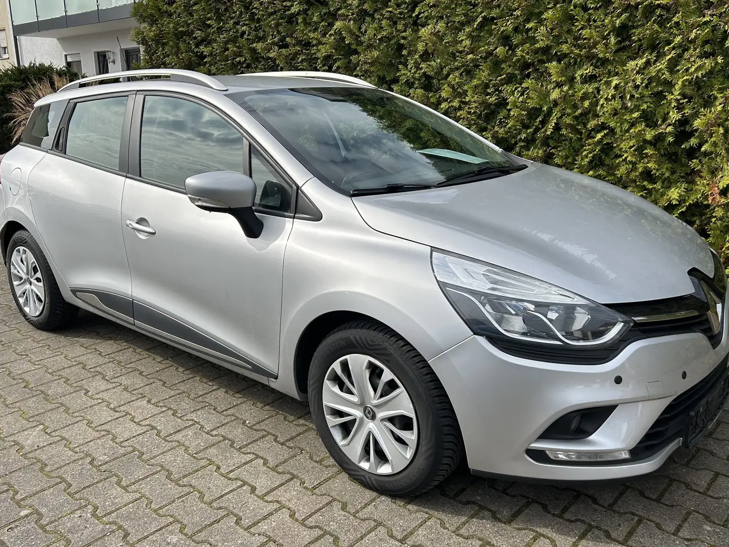 Renault Clio IV 1.5 dCi Limited 1. Hand Navi PDC EFH Met. Silber - 1