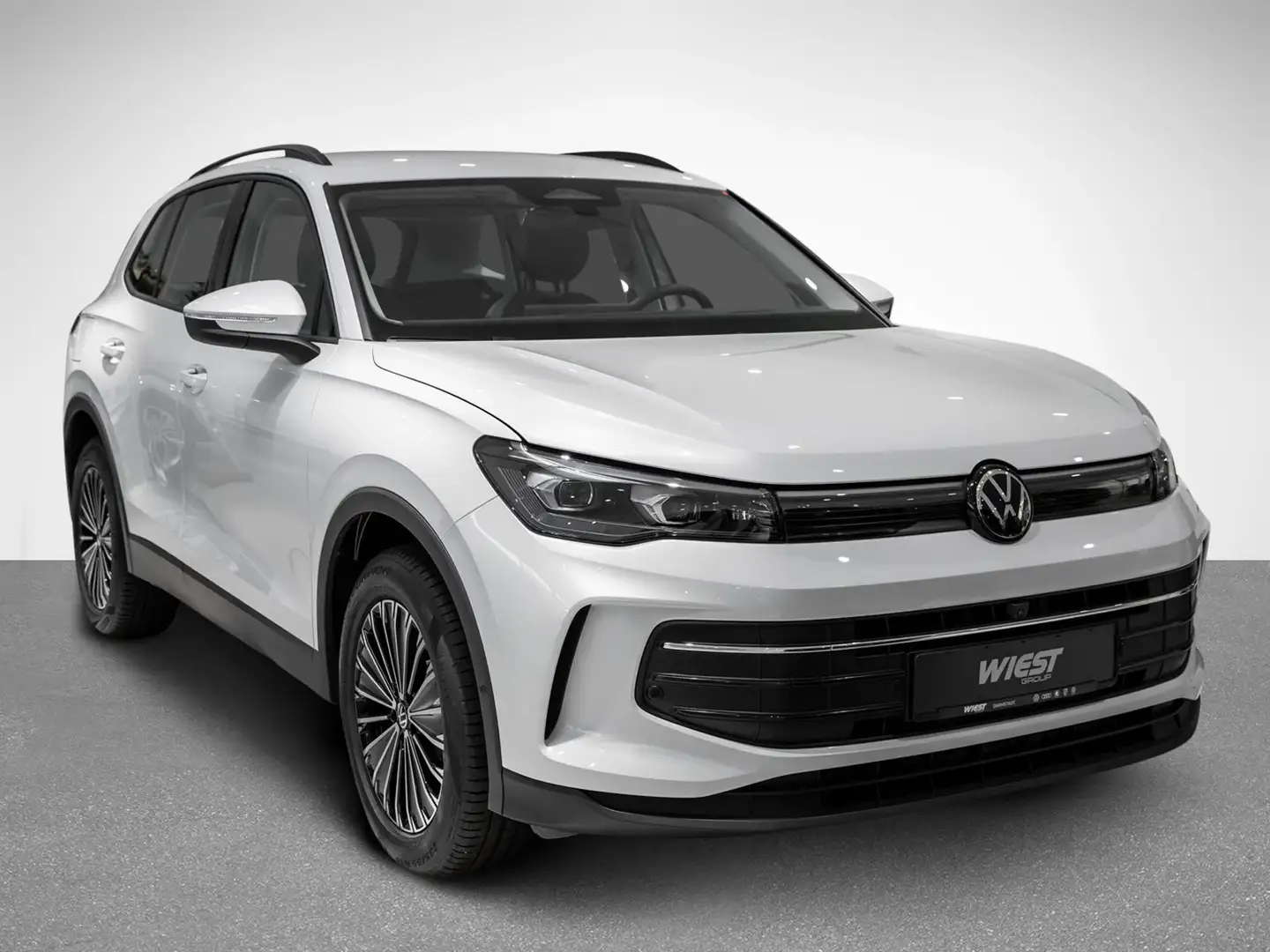 Volkswagen Tiguan Life 2.0 TDI DSG *Navi*Matrix*Sound* Weiß - 2