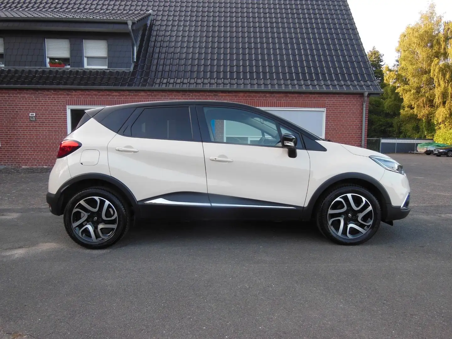 Renault Captur TCe INTENS/NAVI/R-KAMERA/TEMPOMAT/17" Alb - 2
