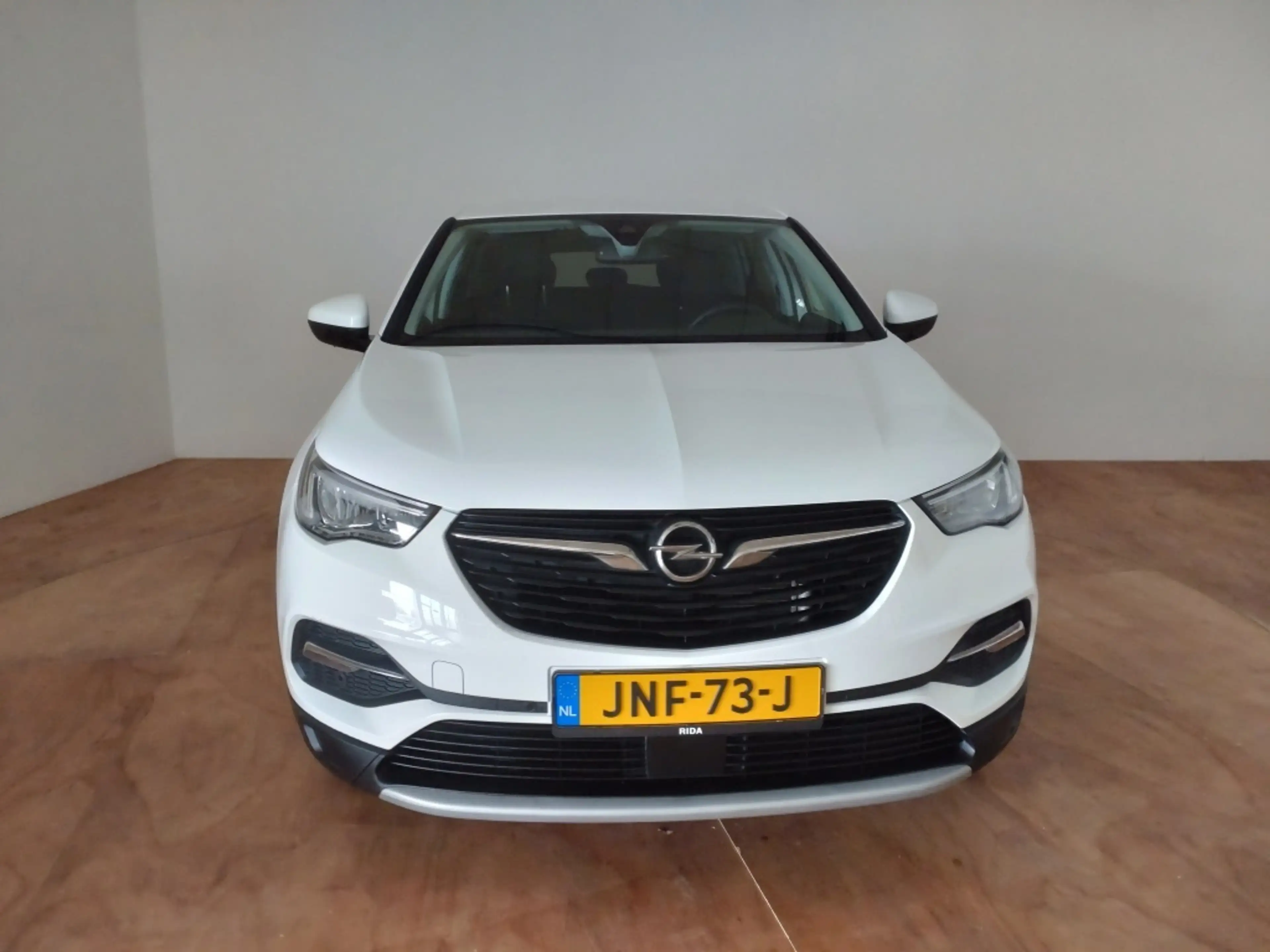 Opel Grandland X 1.2 Turbo Innovation — photo 3