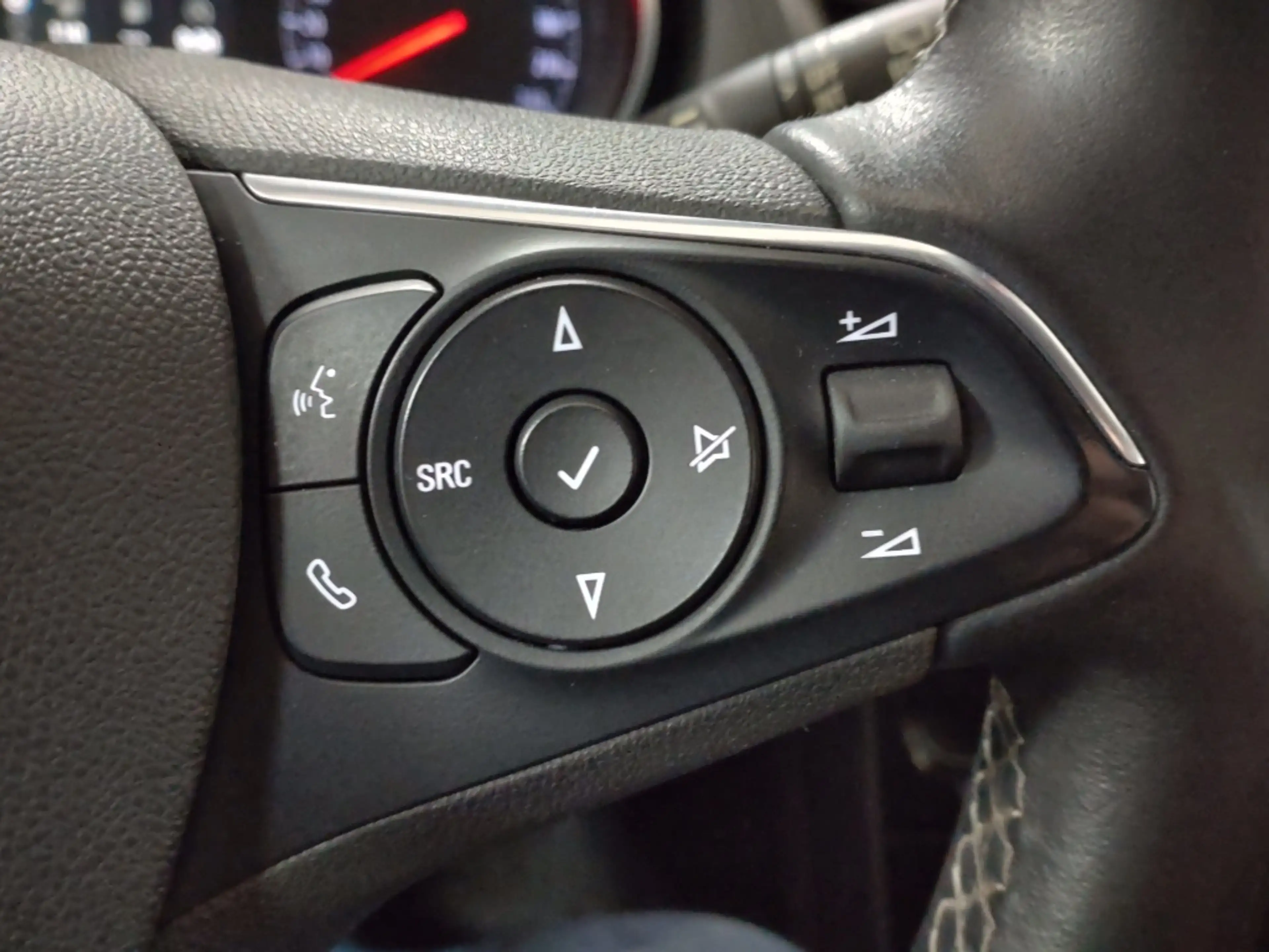 Opel Grandland X 1.2 Turbo Innovation — photo 15